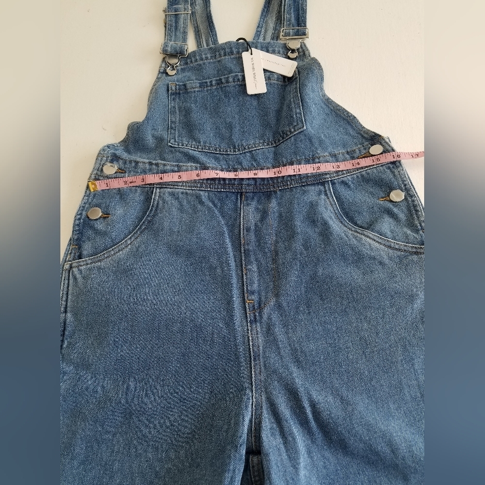 NWT WeWoreWhat Basic Overalls Size Medium Denim Light Wash Blue - Picture 2 of 10